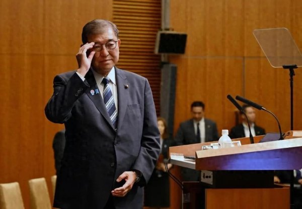 途乐证券 特朗普转身就走了, 中美默契在这一刻淋漓尽致, 日本举国为之震动